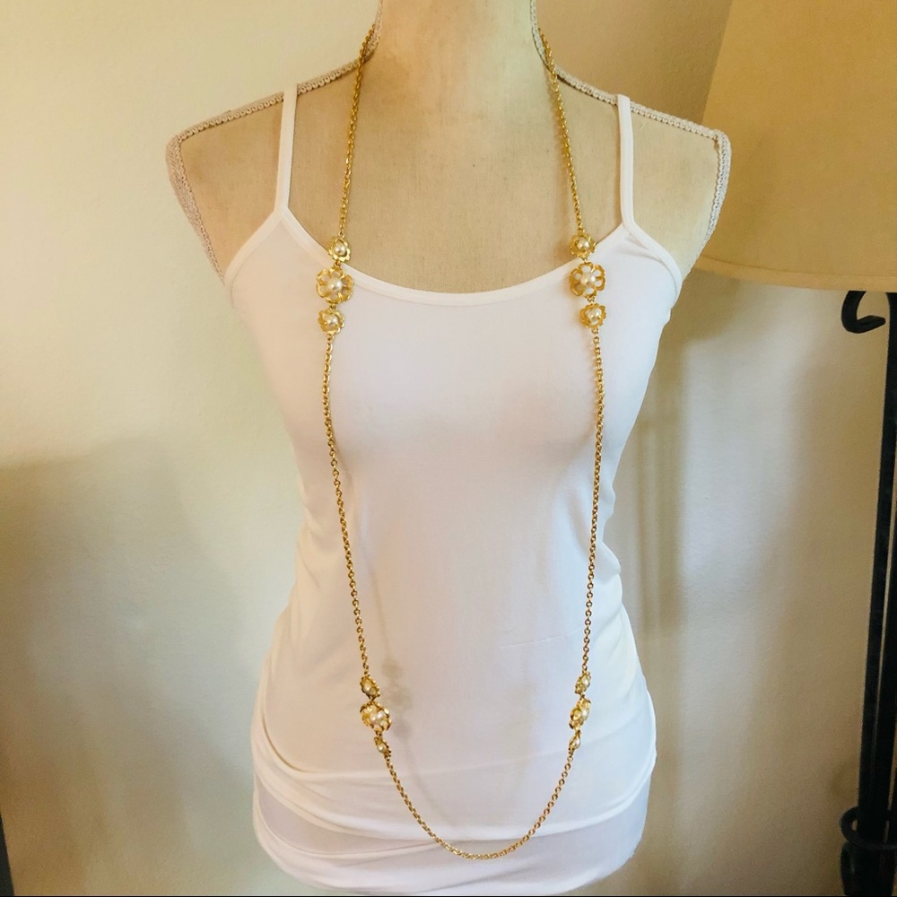 Vintage gold plated faux pearl accent necklace